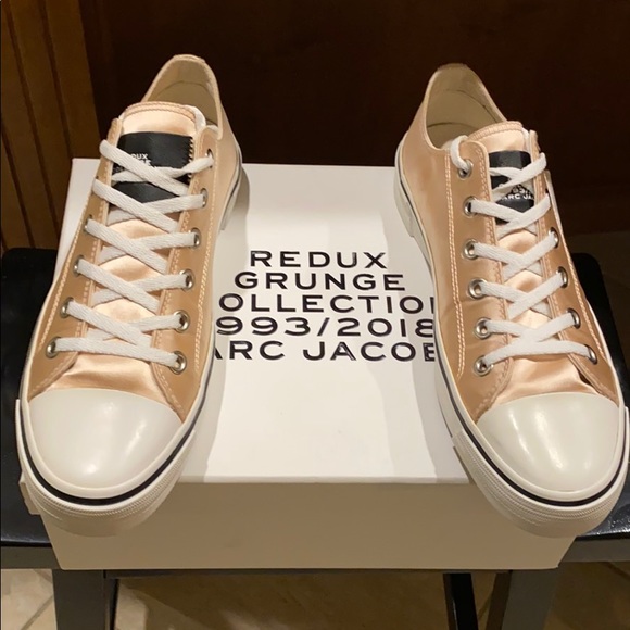 NIB Auth Marc Jacobs Low Top Sneaker - Picture 1 of 16